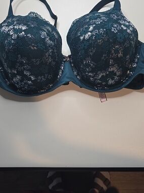 Victoria's Secret Body By Victoria Lined Demi Sz 42D Bin D